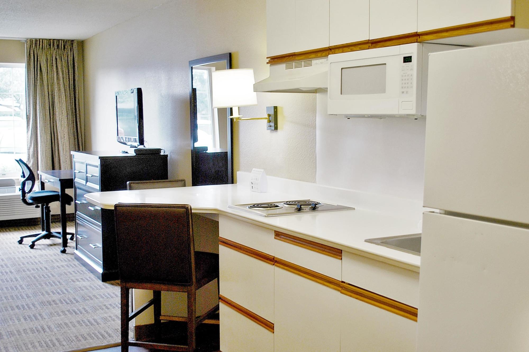 Extended Stay America Suites - Houston - Galleria - Uptown Exterior photo