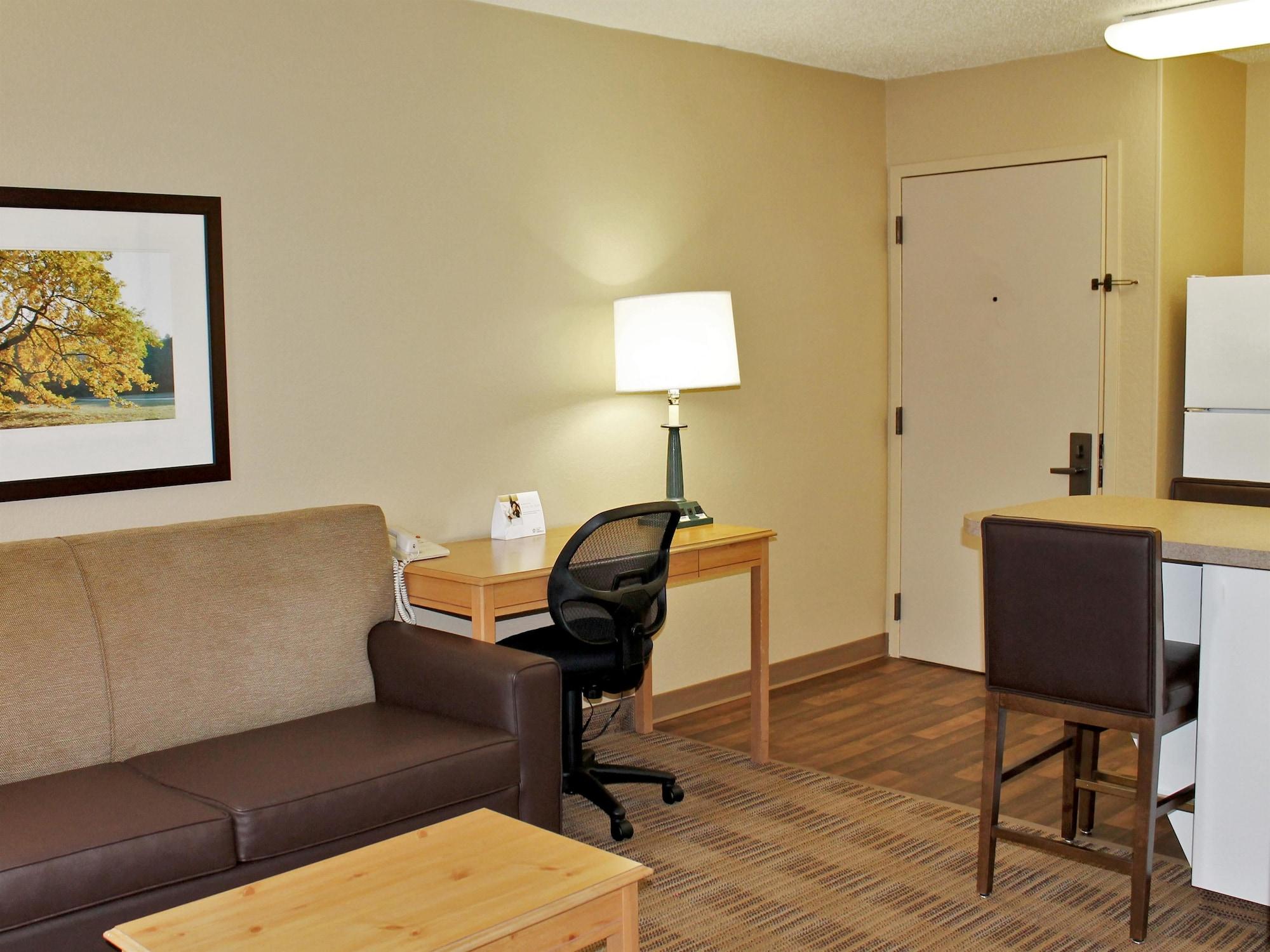 Extended Stay America Suites - Houston - Galleria - Uptown Exterior photo