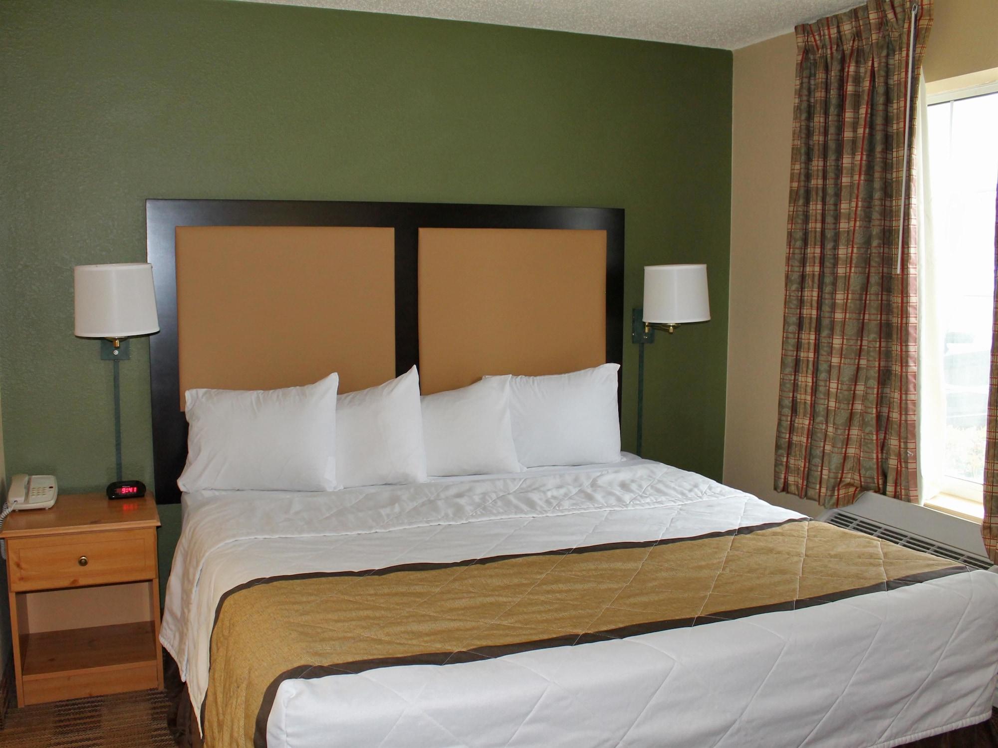 Extended Stay America Suites - Houston - Galleria - Uptown Exterior photo