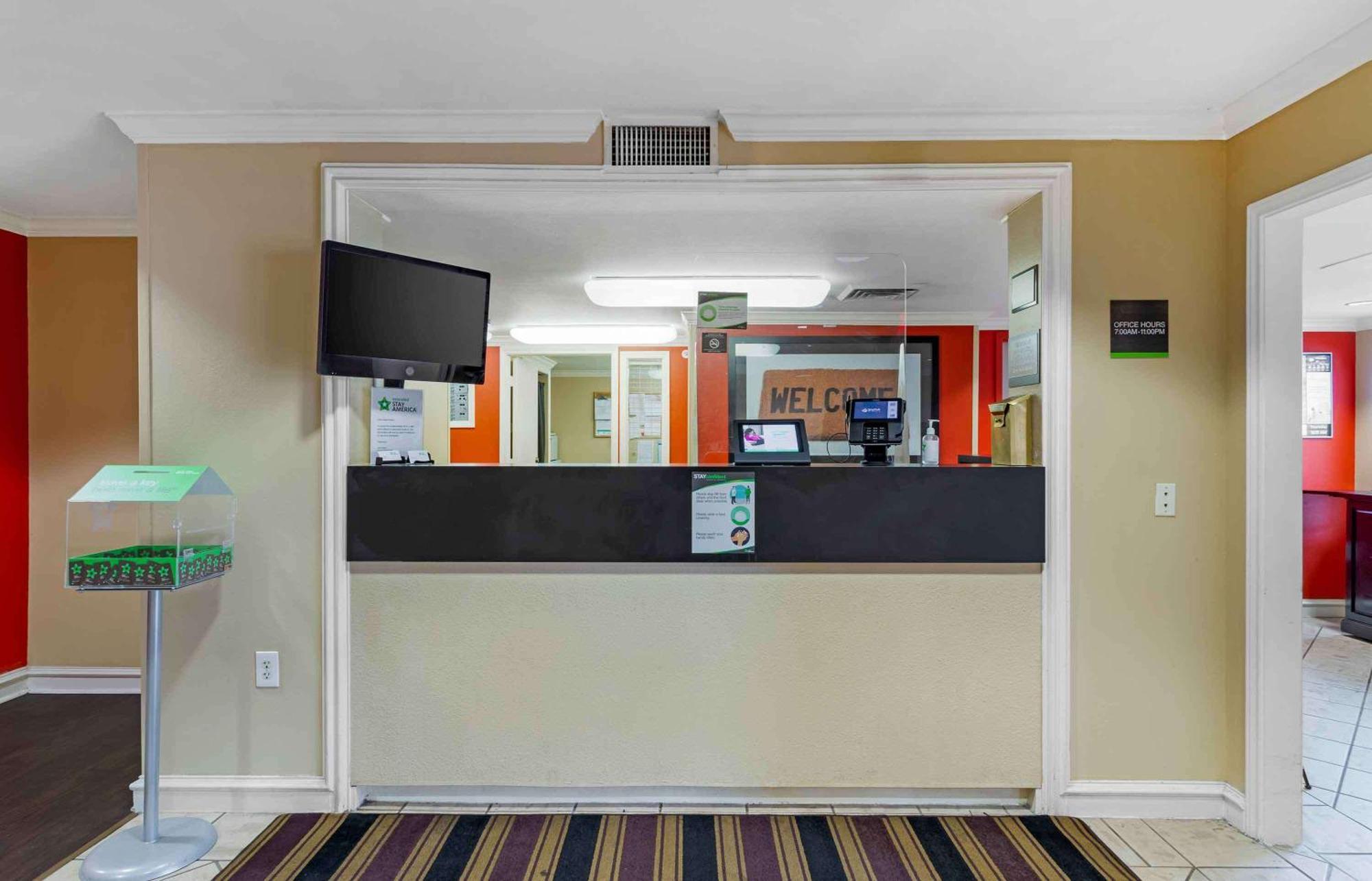 Extended Stay America Suites - Houston - Galleria - Uptown Exterior photo